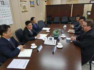 Dr. Muhlhausen and Korean delegation