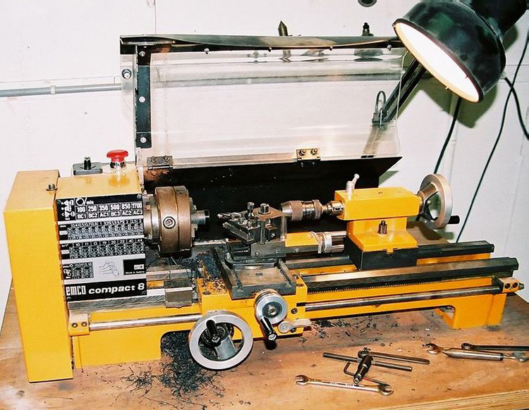 Photo of a lathe machine