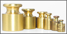 A set of precision weights for balance calibration