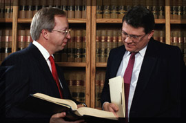 Photo of a prosecutor lawyer meeting with a DNA analyst
