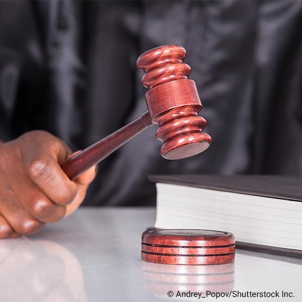judge banging gavel